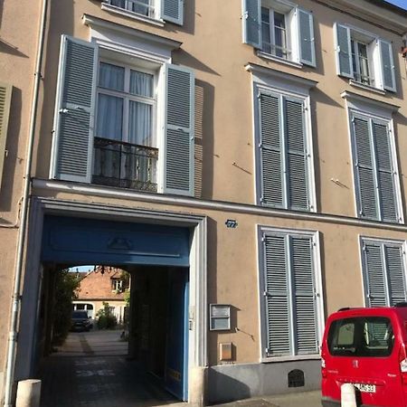 Apartmán 77 Rue De France Fontainebleau Exteriér fotografie